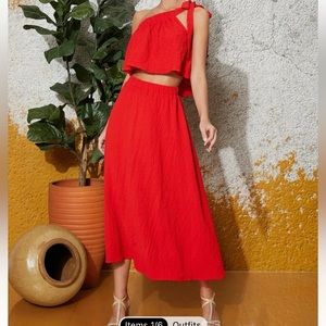 Red one shoulder solid knot top and skirt set